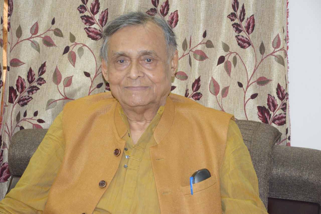 KANAK TIWARI (कनक तिवारी)